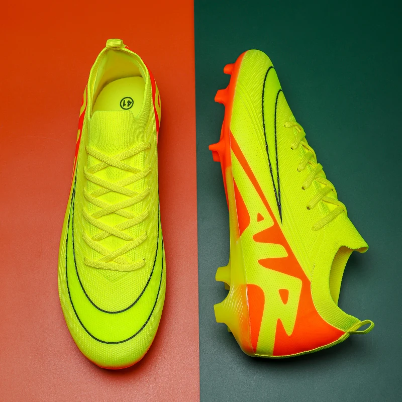 Nieuwe Heren Voetbalschoenen Gras Training Futsal Topkwaliteit Schoenplaten Futsal Voetbalschoenen Lichtgewicht Outdoor Antislip Voetbalschoenen