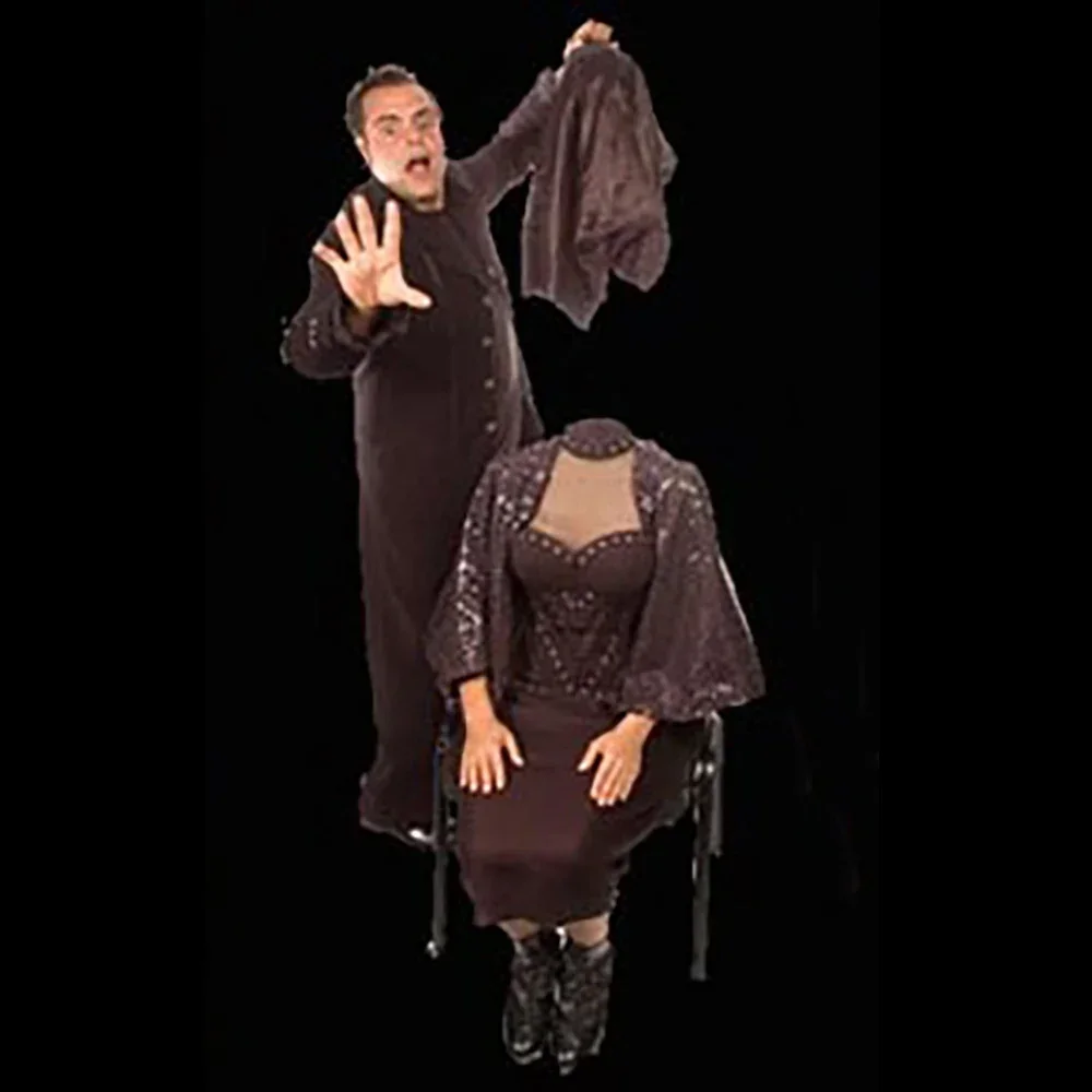

Head off Illusion Magic Tricks Take Off Head Magia Magician Stage Classic Body Move Gimmick Props Mentalism Large Magie Show