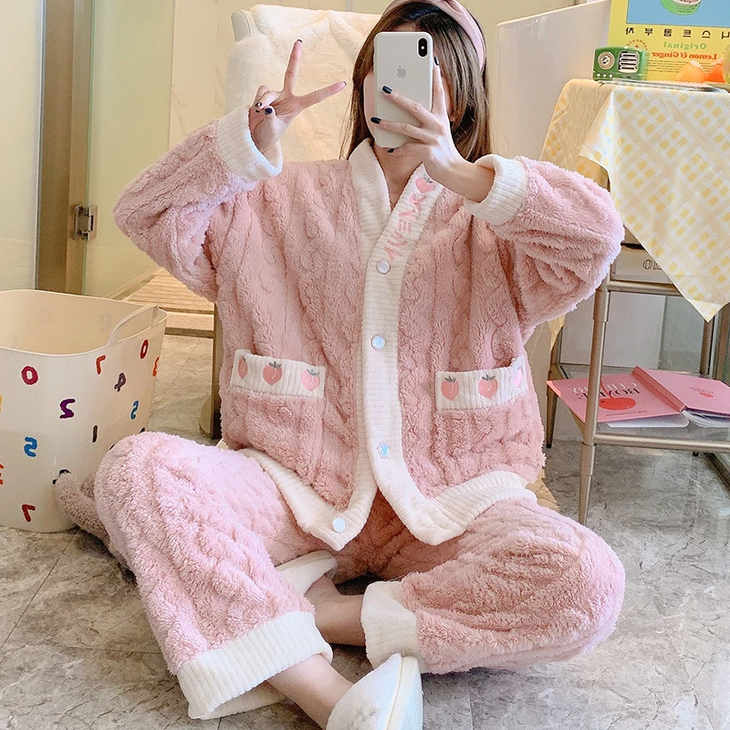 

Autumn Winter Thickened Coral Fleece Pajamas Home Clothes Strawberry Printed Pink Warm Pajamas Two-Piece Set For Women