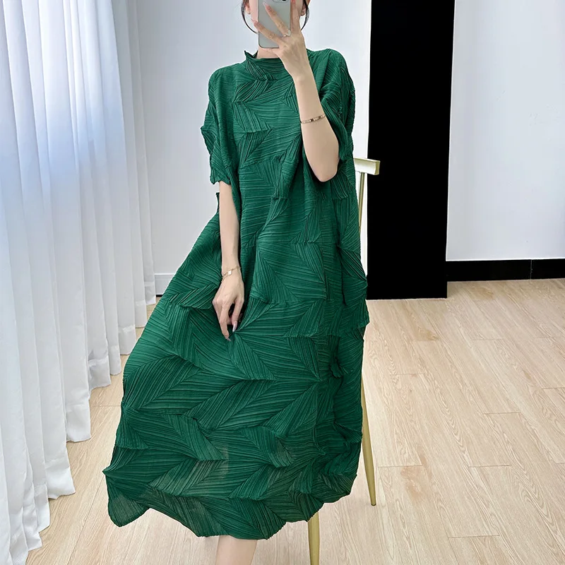 2024 New Spring Age Reducing Slim Fit Design Messy Pleated Dress Loose Fold High Collar A-line Vintage Elegant Long Dress