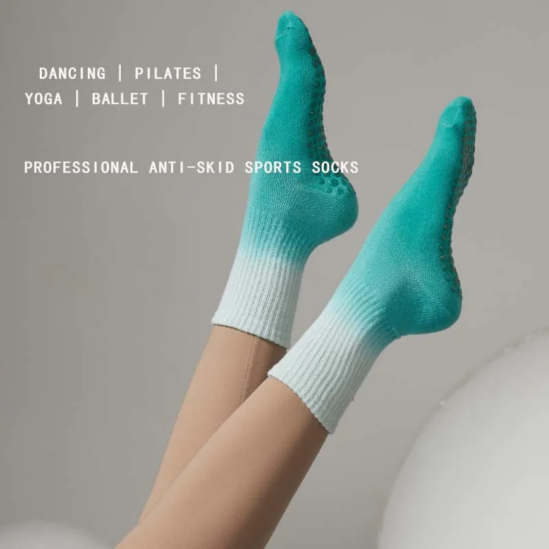 Cotton Breathable Sweat-absorbing Gradient Color Stocking Non-slip Yoga Socks Mid-tube Ballet Dance Pilates Socks Women