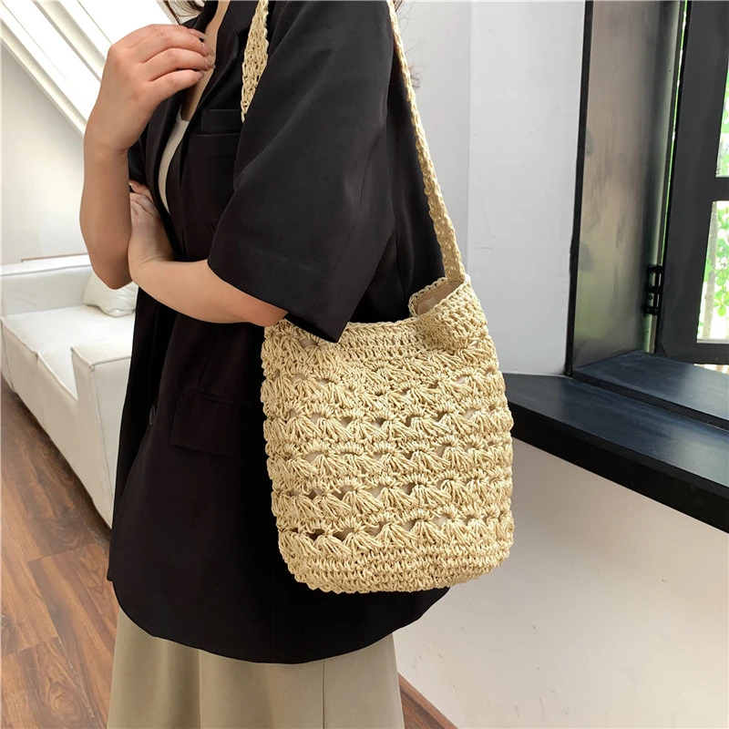 2023 letnich kobiet słomiany koszyk na duże zakupy dla kobiet nowa torebka typu Bucket podróżują torby plażowe torebki na ramię z krótkimi torby z