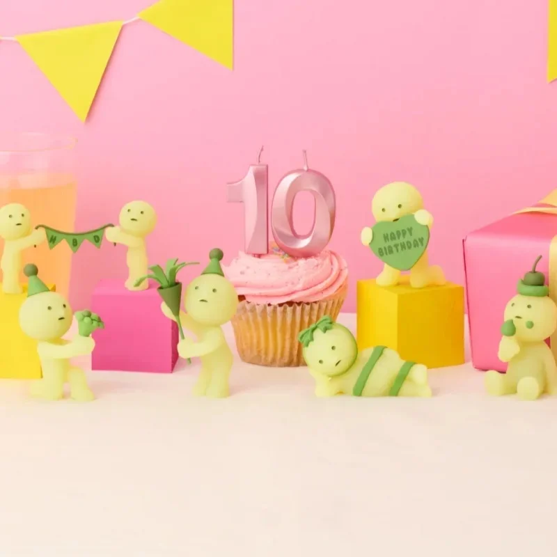 

Ночь Хэллоуина Smiski, серия на день рождения, слепая коробка-японская светящаяся в темноте фигурка, декор для рабочего стола, креативный подарок-сюрприз