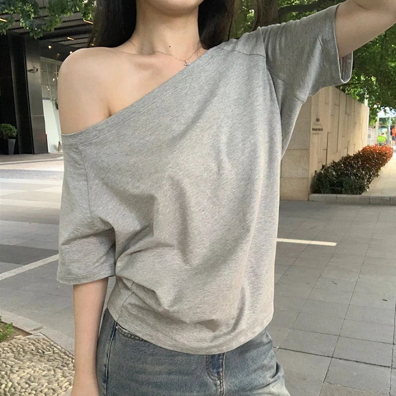 

Women's Hotsweet Aesthetic Solid Short Sleeve T-Shirt Off-Shoulder Loose Fit Summer Casual Student Streetwear Y2K Fashion Tops
