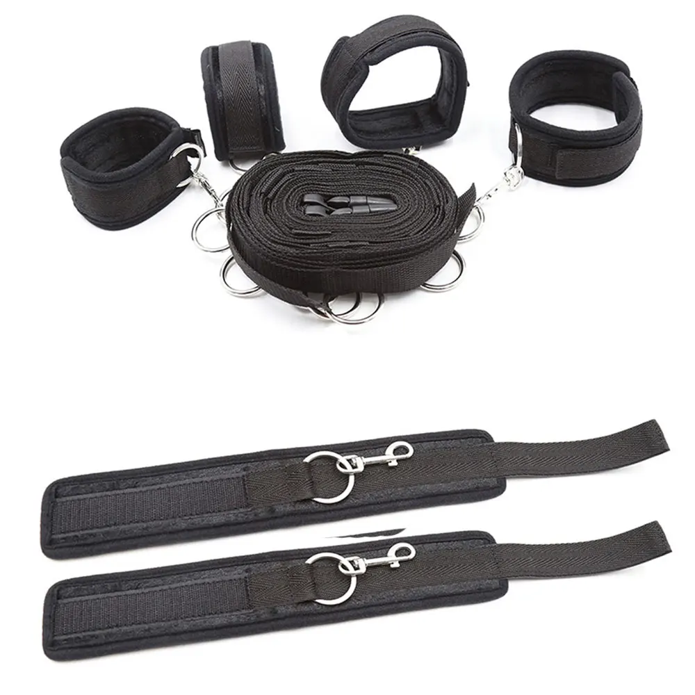 Set di ritenuta BDSM Bondage Manette e polsini alla caviglia Schiavo sul letto Gamba aperta Flirtare Giocattoli sessuali per donne Coppie Erotici Senza vibratore
