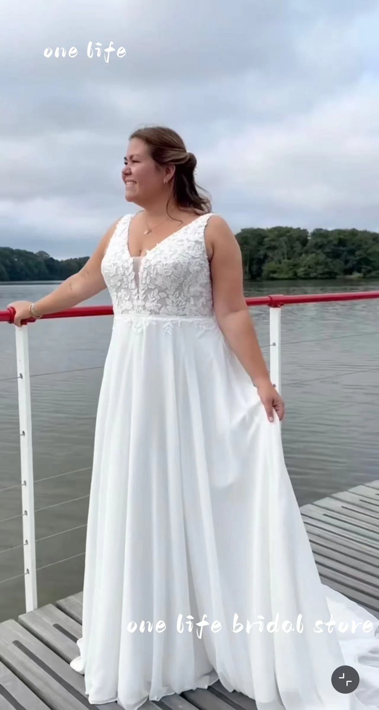 

Simple Satin Wedding Dresses A Line Bridal Gowns Lace Appliques Sleeveless Backless woman Vestidos De Novia Customized2025