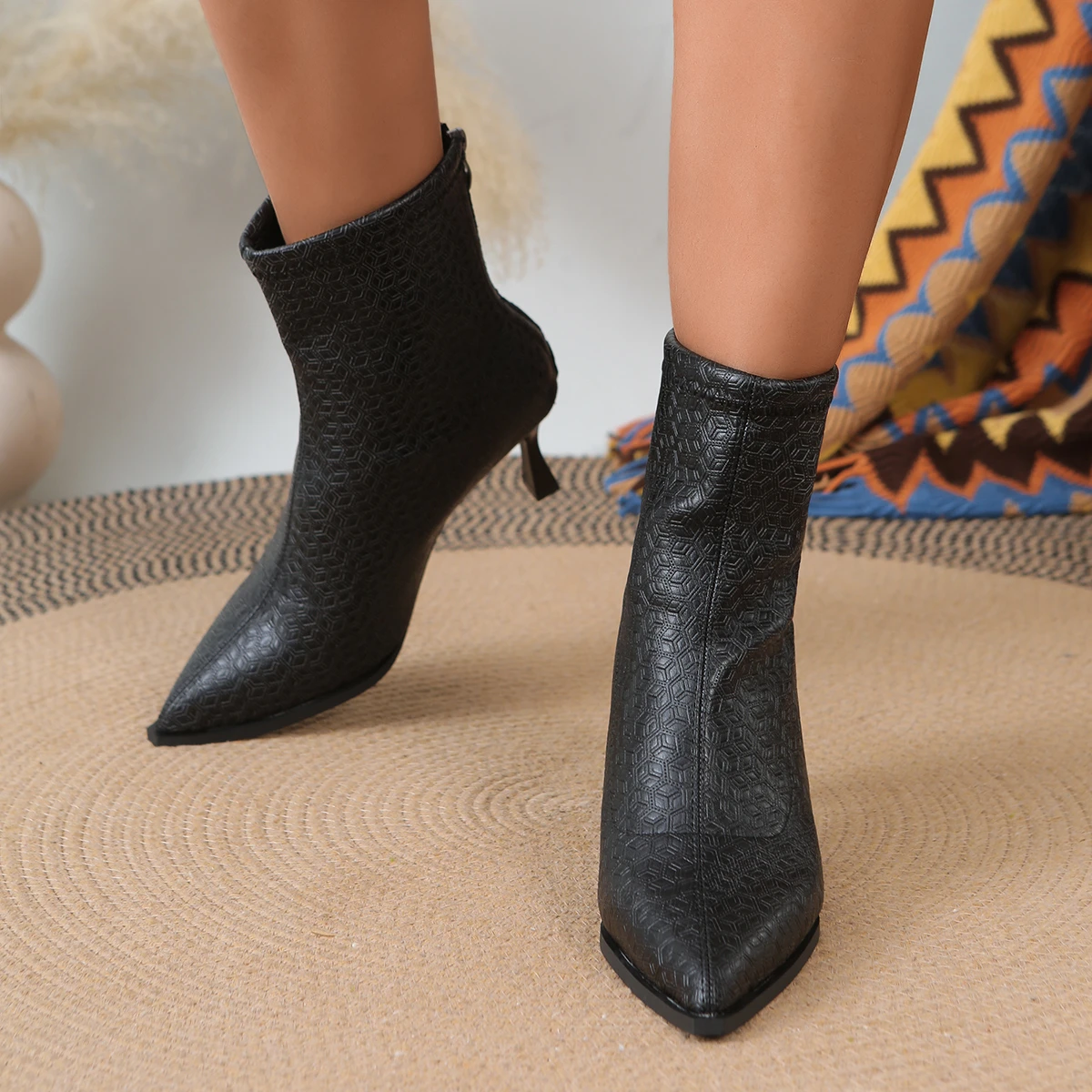 أنثى مدبب أنيقة بلون أحذية الخريف والشتاء موضة جديدة حجم كبير احذية المطر عودة زيبر تصميم أحذية الموضة ضئيلة #2