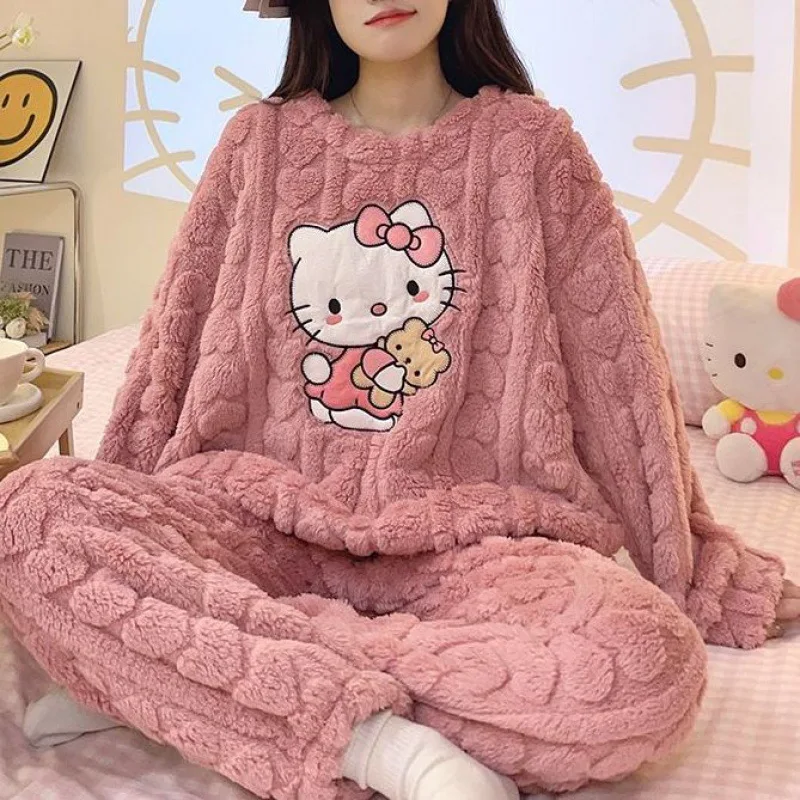 Hello Kittys Women\'s Coral Fleece Plush Pajamas Set Sanrioed Autumn Winter Pajamas Thickened Warm Home Clothes Loose Large Size