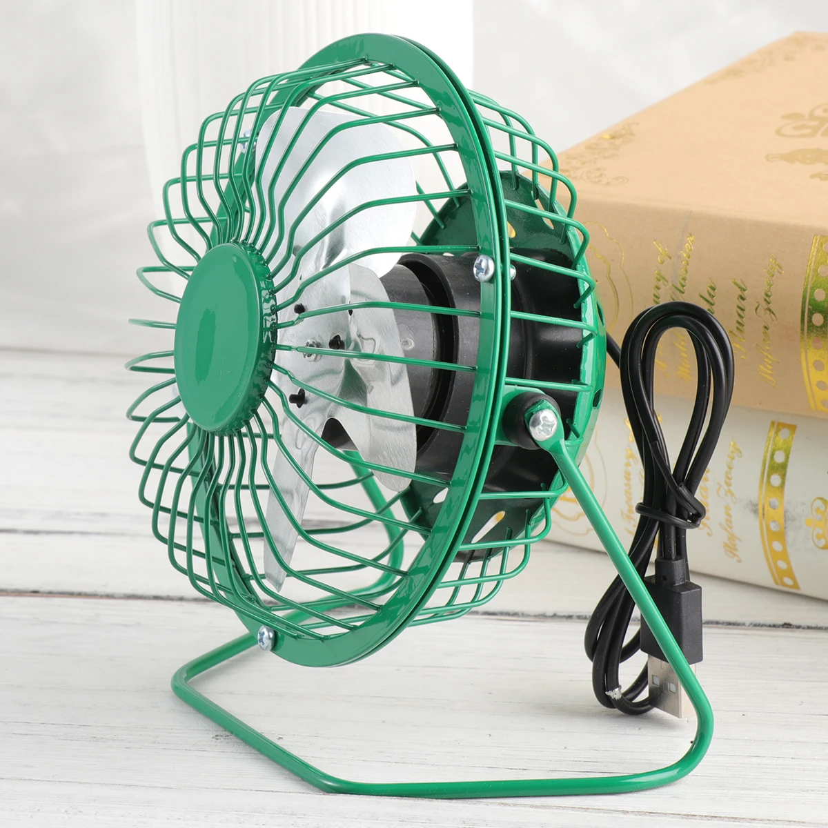 

4 '' Fan Mini Electric Table for Home USB Floor Mute Quiet Green Portable Office