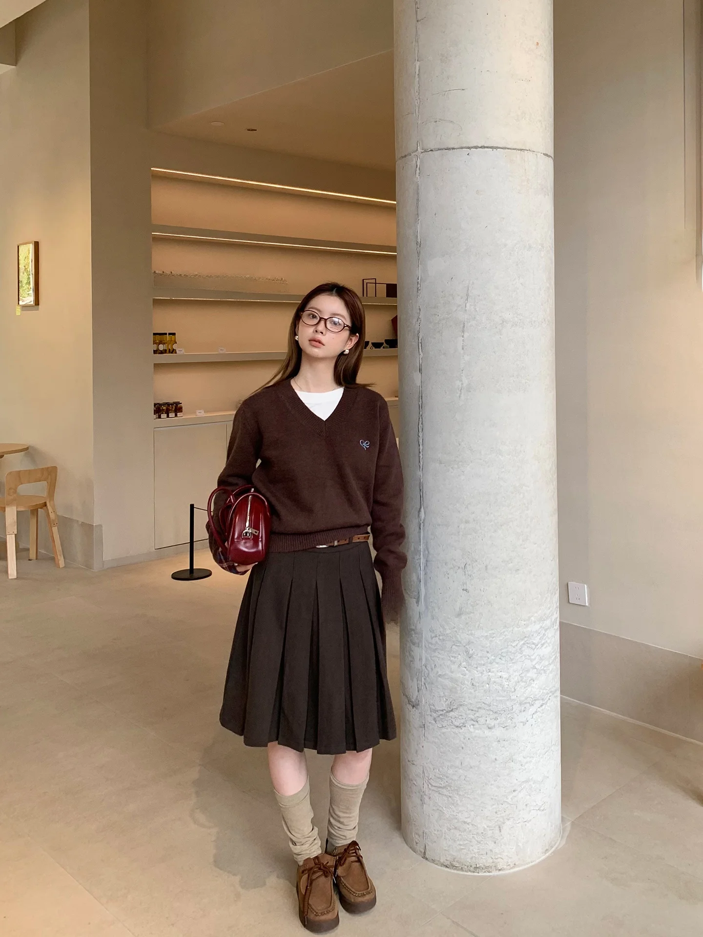 

Winter Women's Knitted Long Sve Sweater Ce Brown Lazy Sle V-Ne Fake Two-Piece Straight Cut Comfortable Fit G Sle