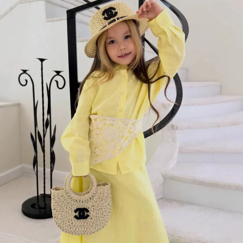 2026 Eastern European Spring and Autumn Girls' Strap Long Sleeve Shirt Half Skirt Children's Personalized Two Piece Set