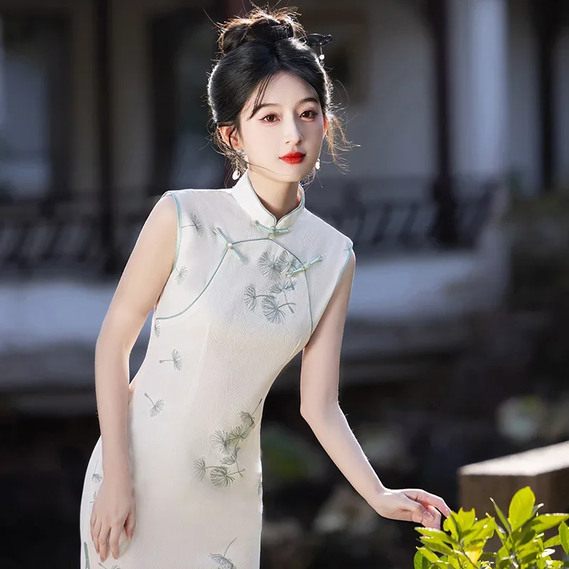 

Yourqipao Summer Sleeveless Long Embroidery Cheongsam Fashion Improved Young Chinese Style Evening Qipao Dress Skirt for Women