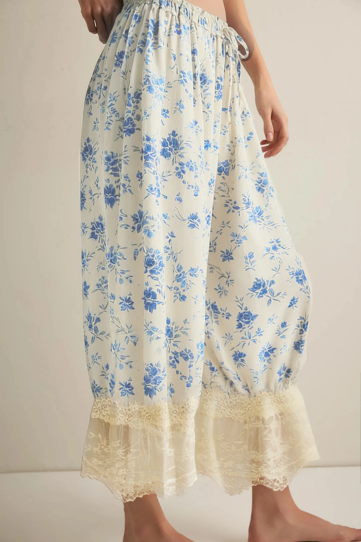 

Women Floral Bloomers Pants Casual Trendy Lace Trim Loose Elastic Waist Drawstring Trousers for Daily Streetwear