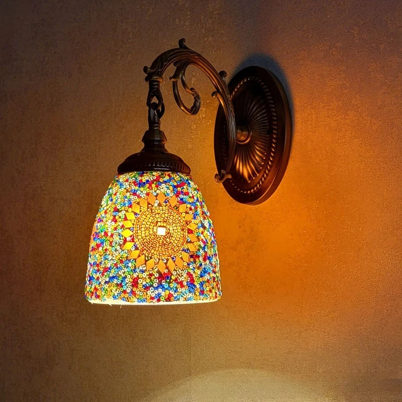 

Ретро ностальгический стеклянный настенный светильник из кованого железа для гостиной, коридора, балкона, декоративное атмосферное освещение, лампы