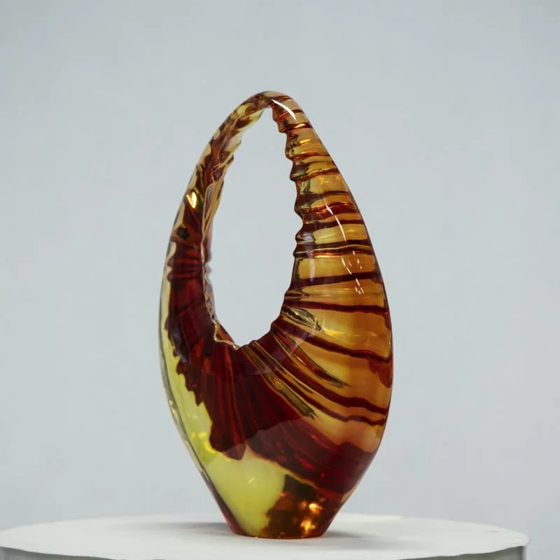 T*& Handcrafted Resin Craft Customized Shape Resin Sculpture Decoration