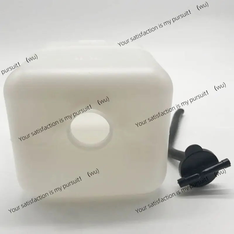 Excavator accessories are suitable for Sany 135-8 215-8 235-8 pay/auxiliary water tank