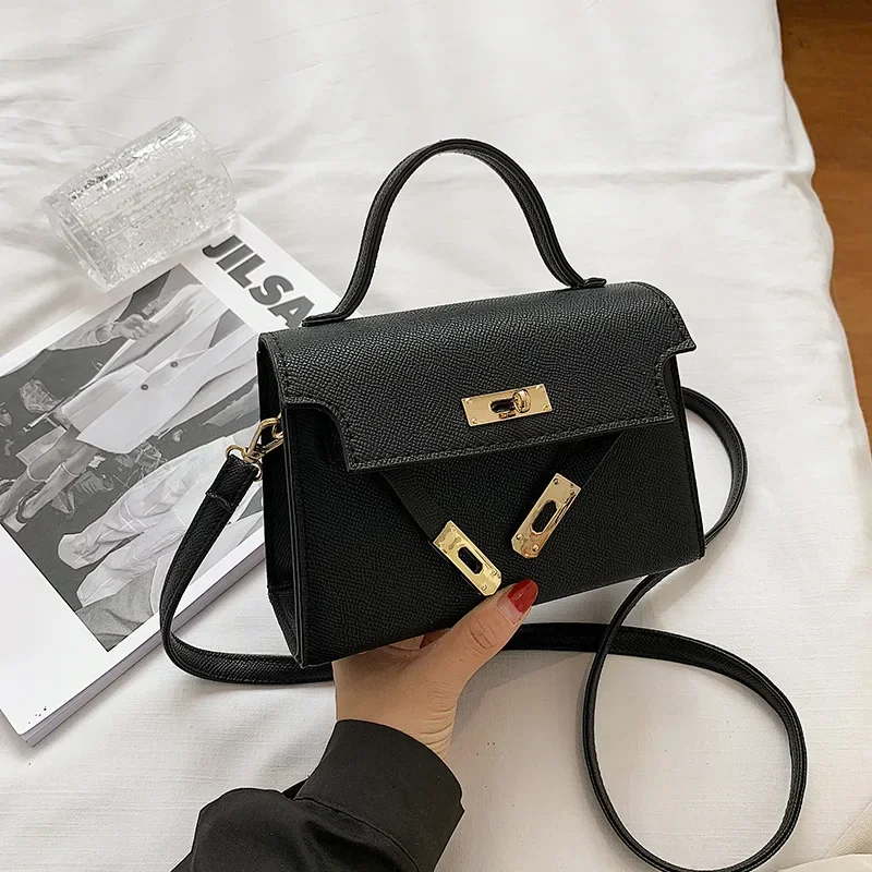 

New Style Women's Bag with Lock Closure Fashionable Women Bag Trendy Embossed Women's Shoulder Bag Popular Crossbody Bag