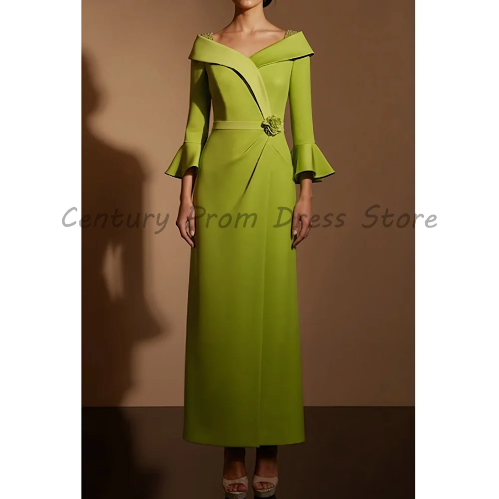 Olivgrünes Crepe-Kleid für die Mutter der Braut, schulterfreier Ausschnitt, ausgestellter Rock, 3/4-Ärmel, 3D-Blumenbesatz an der Taille, formelles Maxikleid.