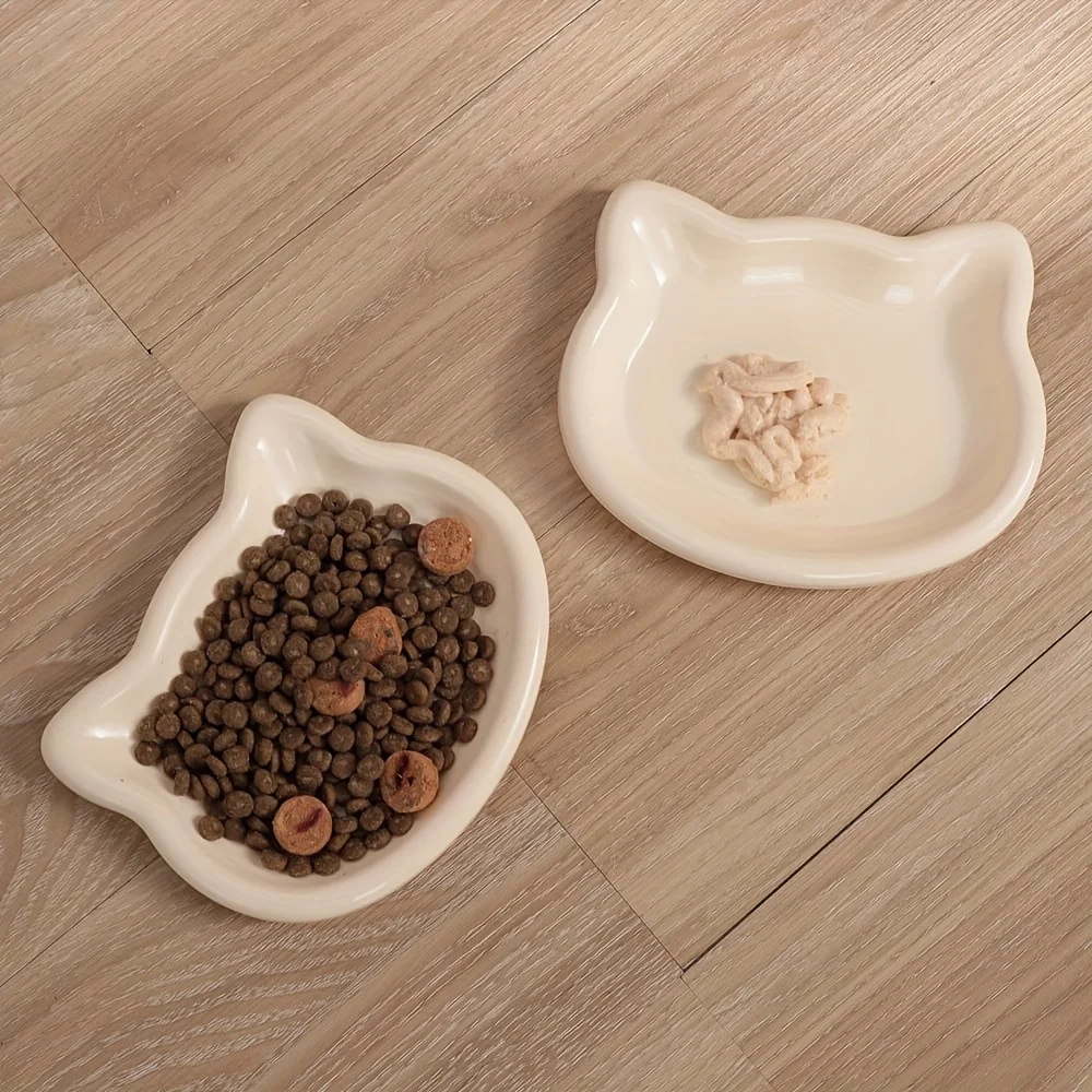 4pcs Multi-Colored Plastic Cat Bowls | Designed in a Cartoon Cat Shape, with a Non-Slip Base to Prevent Movement