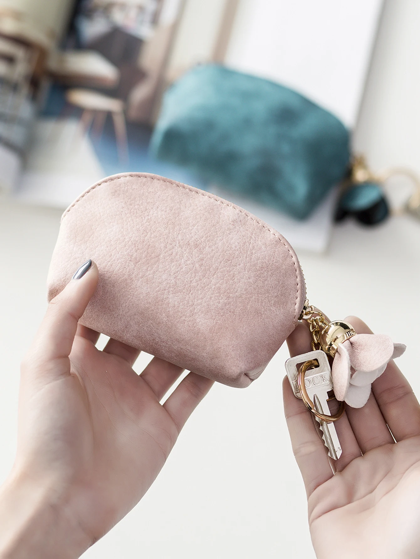 Minimalist Fashionable Women's Short Card Bag Cute Mini PU Leather Zero Wallet Compact Portable Multifunctional Key Storage Bag
