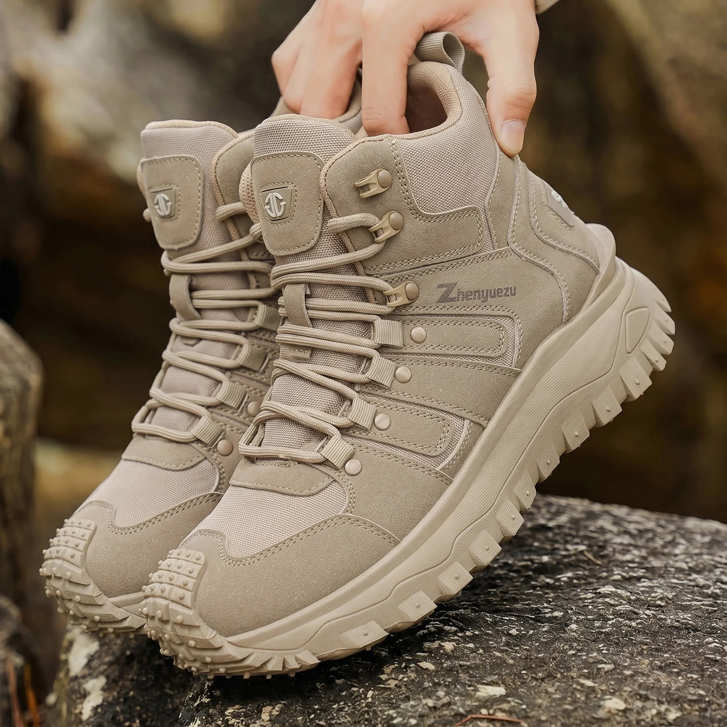 2026 New Men's Mid‑Top Breathable Canvas Shoes, Non‑Slip Wear‑Resistant Outdoor Hiking Boots, Plus‑Size Men's Work Boots