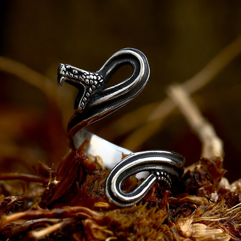 Hip Hop Style Retro Silver Color A Python That Bites People Shaped Stainless Steel Ring UNISEX Punk Bachelor Party Jewelry Ring