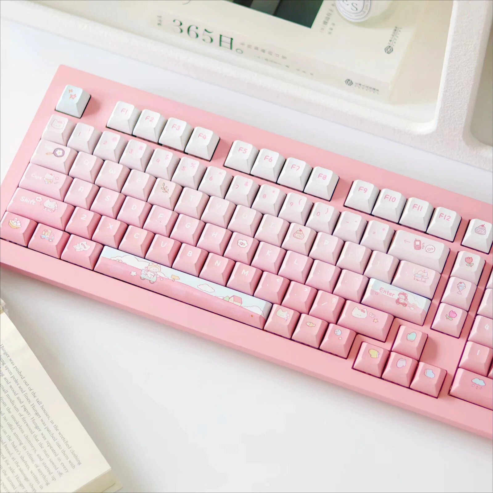 

White powder gradual change cute kca full set of pbt five-sided hot sublimation peach chestnut keycaps