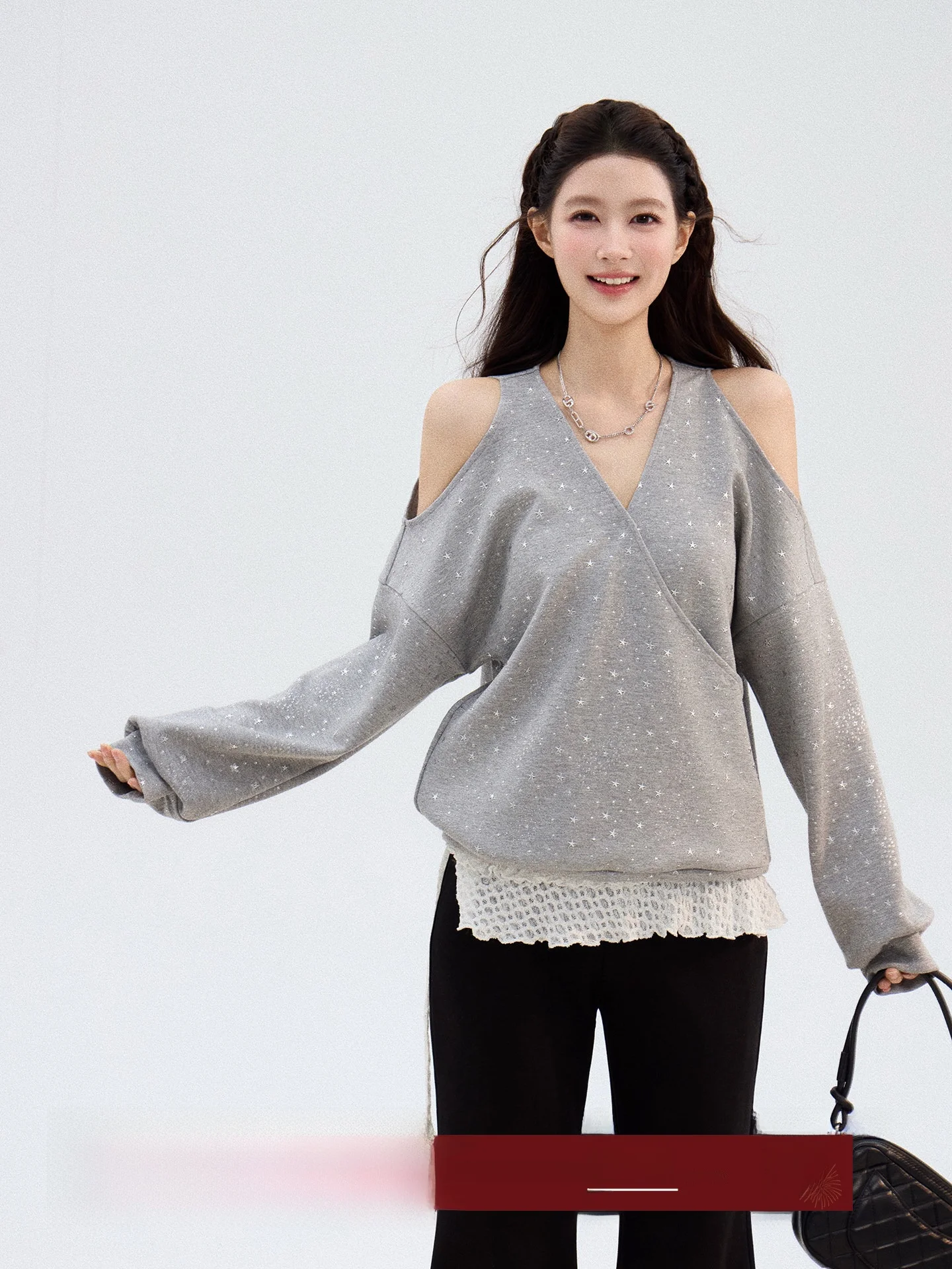 

Изысканный свитшот с кружевной отделкой, женский, свободного кроя, с V-образным вырезом, со звездами на плечах, весенний, повседневный, премиум-класса