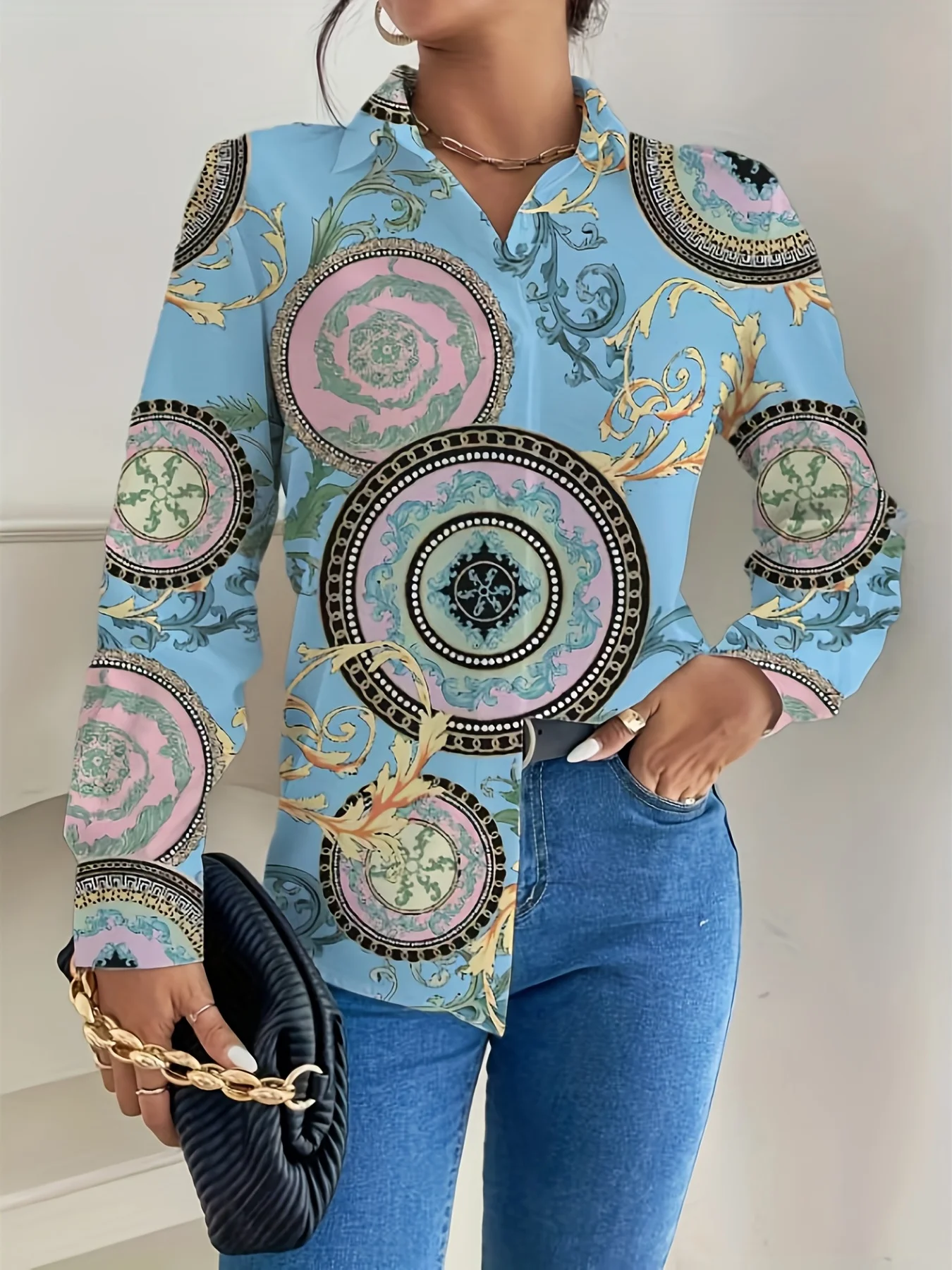 

Шикарная женская голубая блузка на пуговицах больших размеров — блузка с принтом «Вселенный медальон и вихревой»