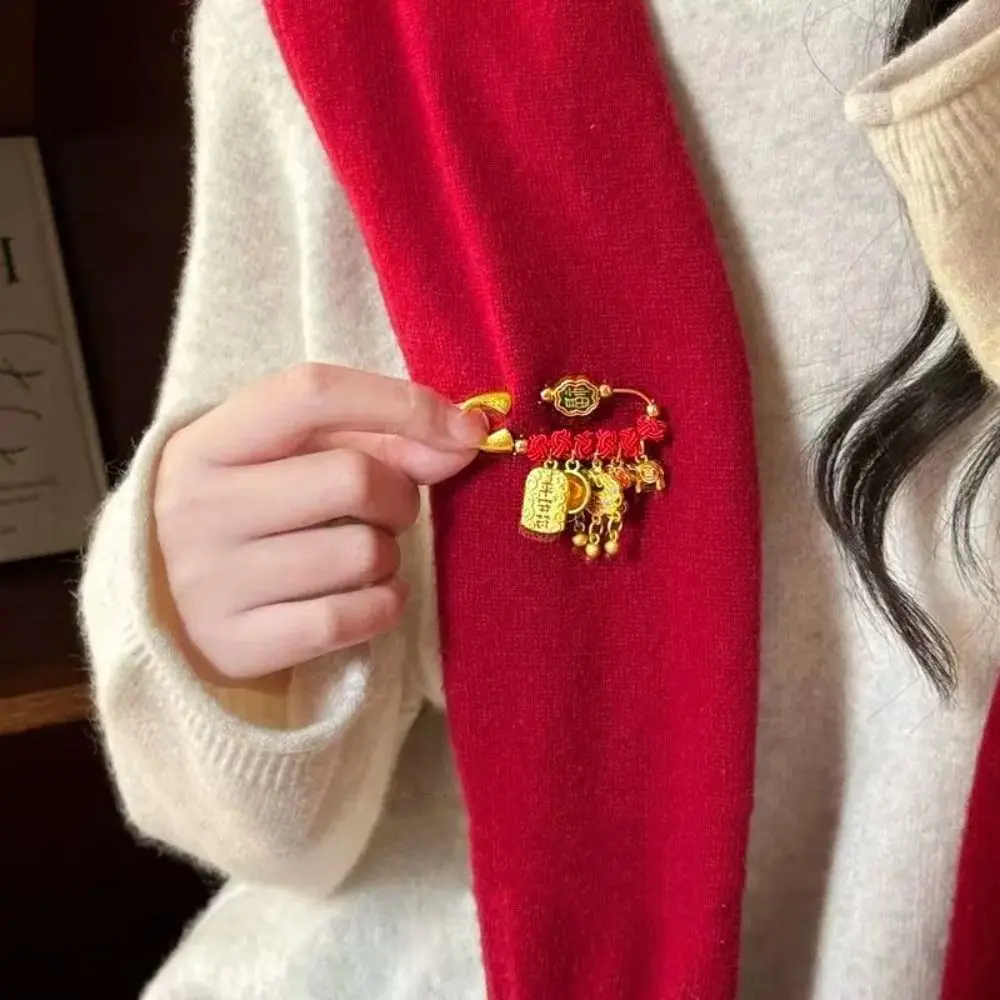 Lucky Horse Year Zodiac Brooch Pendant Gold Best Wishes Lucky Pins Good Luck Safety Sand-plated Ornaments Newborn Baby