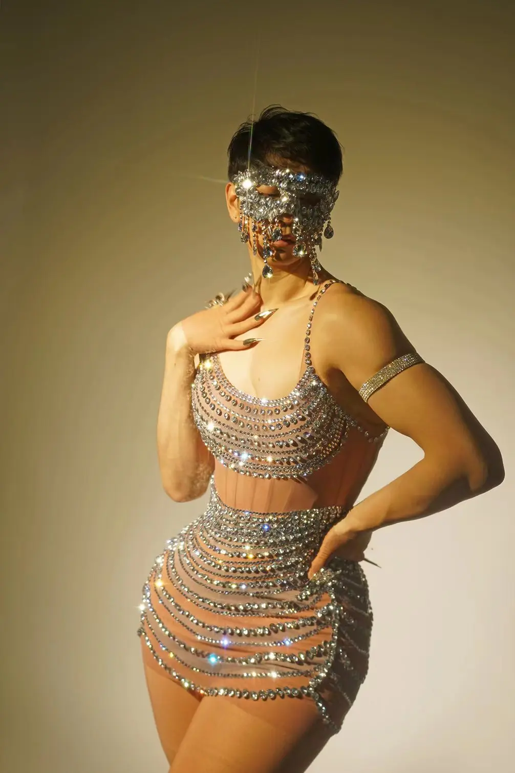 

Celebrity Women Sexy U Neck Crystal Diamonds Mesh Mini Dress Birthday Party Costume Bar Nightclub Stage Performance Acti Outfit