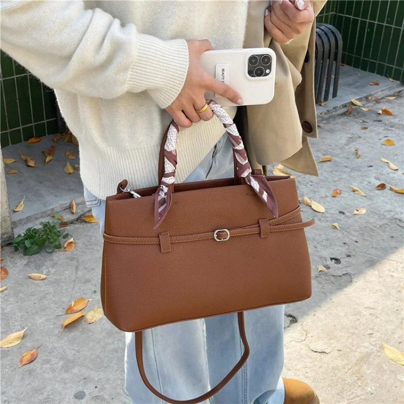 

Luxury Women's Trendy Leather Tote Bag Commuter Classic Elegant Ladies Casual Simple Vintage Handbag