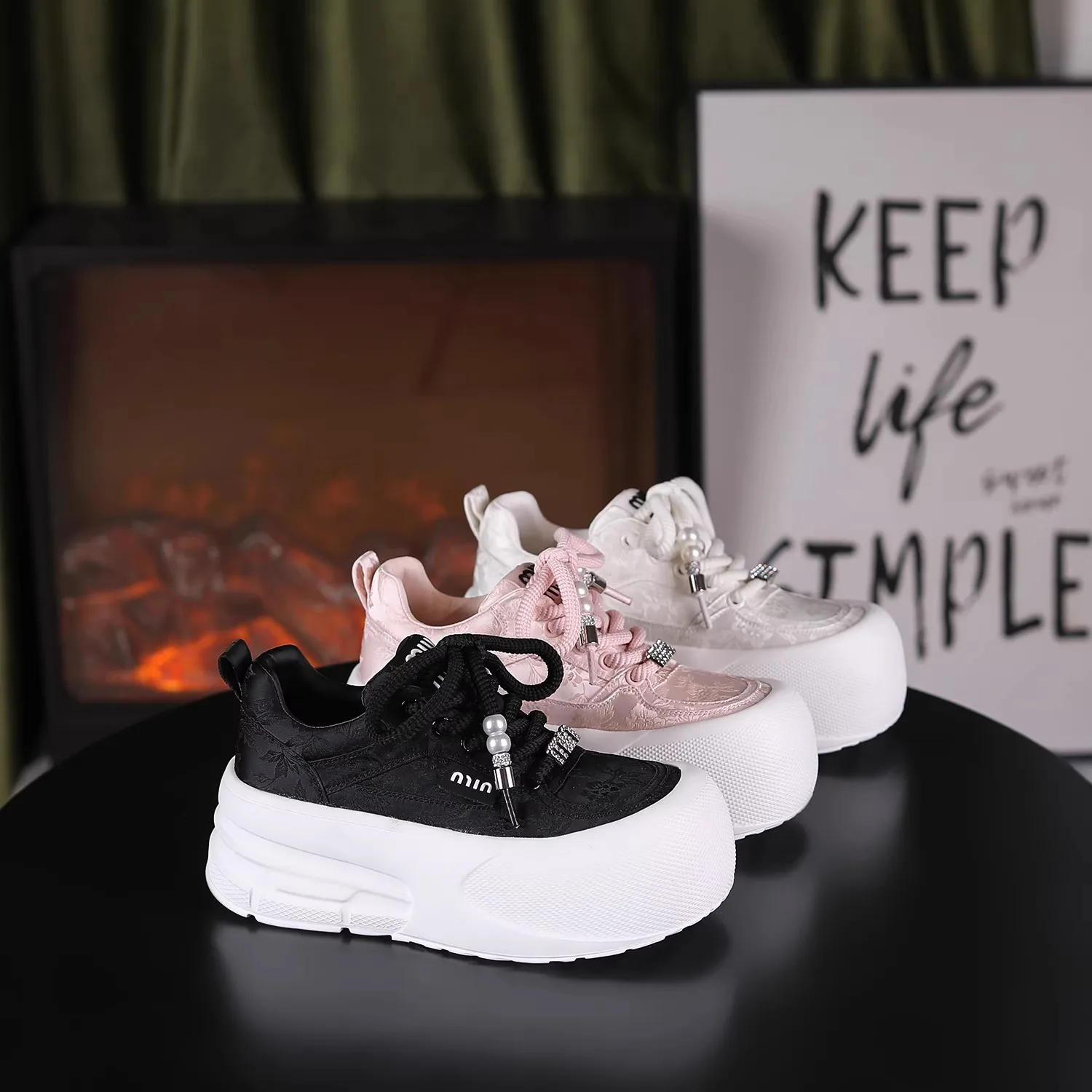 New Fashionable Sports and Leisure Little White Shoes with Elevated Thick Sole Versatile Matsuke Shoes