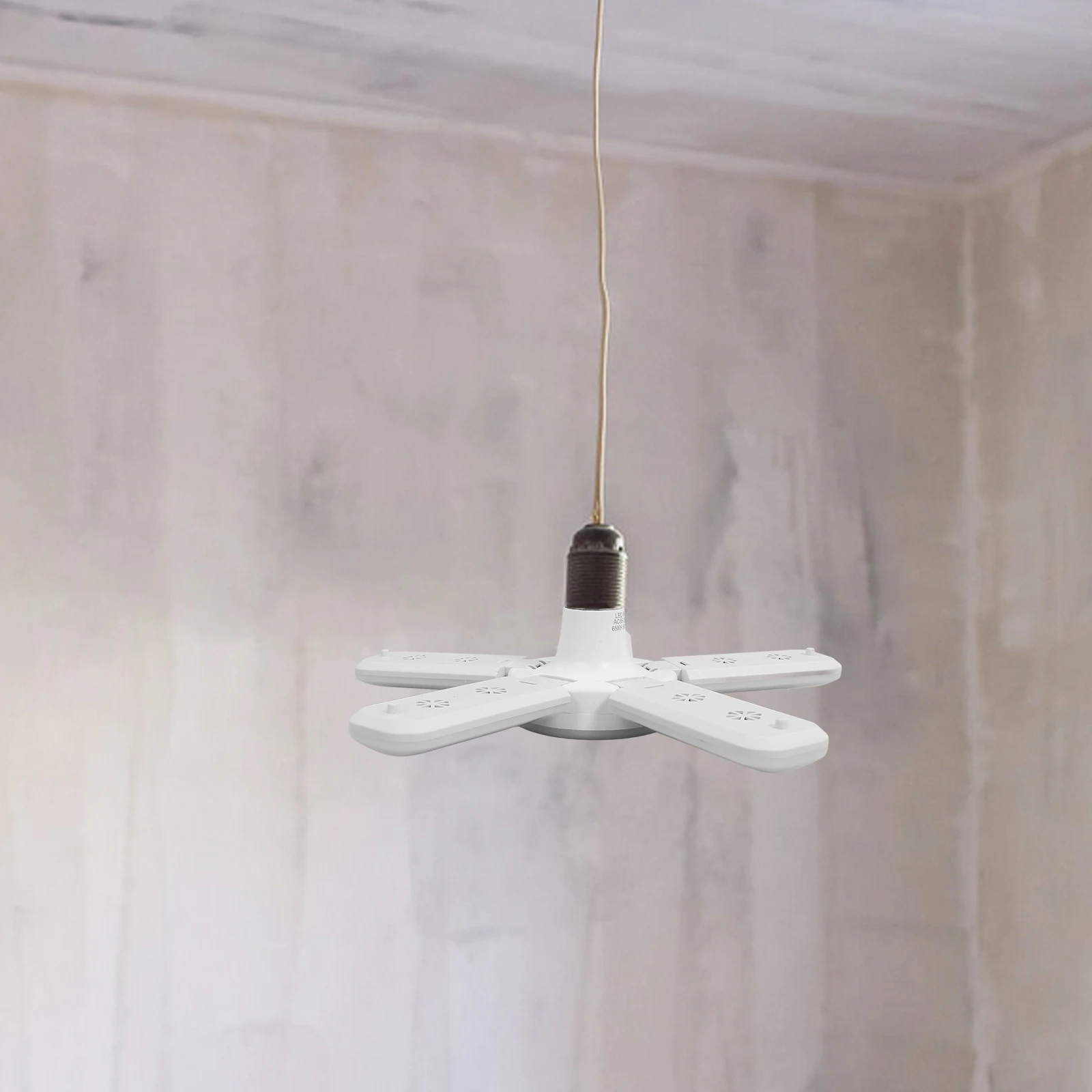 

1pc 5 Blades Lamp Foldable LED Light Energy-saving Lamp Light Garage Replacing Lamp (Single Pressure 165-265V)