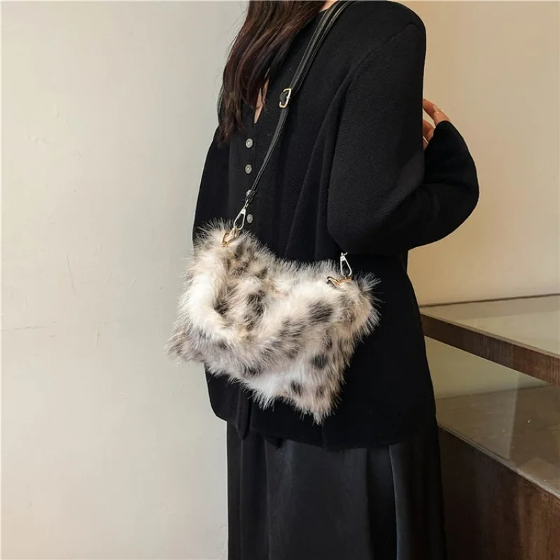 

2025 New High-end Ladies Leather Hand Bag Luxury Brand Famous Designer Elegant Paris Simple​