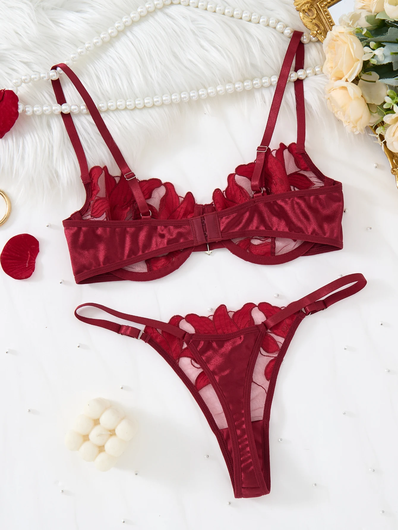 Transparent Floral Two Pieces Exquisite Lace Lingerie Set Ultrathin Bra Briefs Set Solid Exotic Lingerie For Ladies 23171A