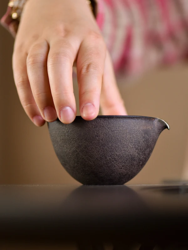 

Набор для чаепития MuChunTang Mountain Moon Jingdezhen: Чашки ручной работы, винтажный дизайн в стиле Ваби-Саби