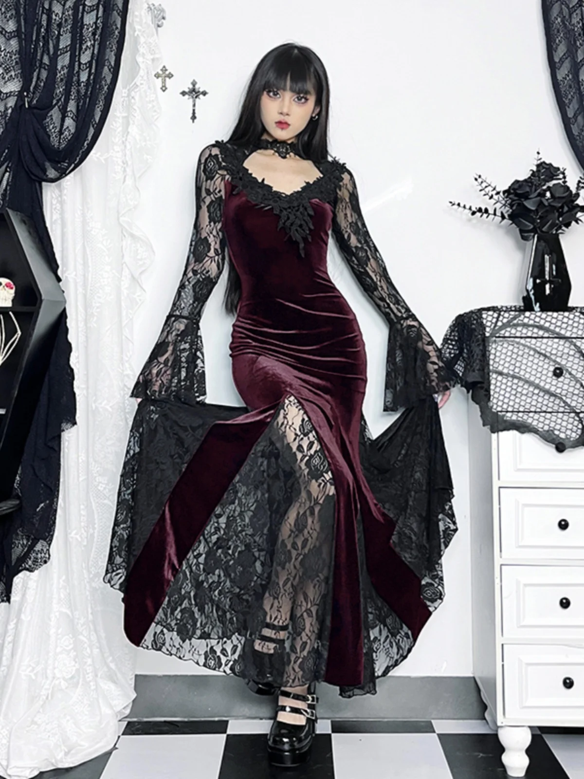 Gothic lace fishtail dress black dress red cos dress