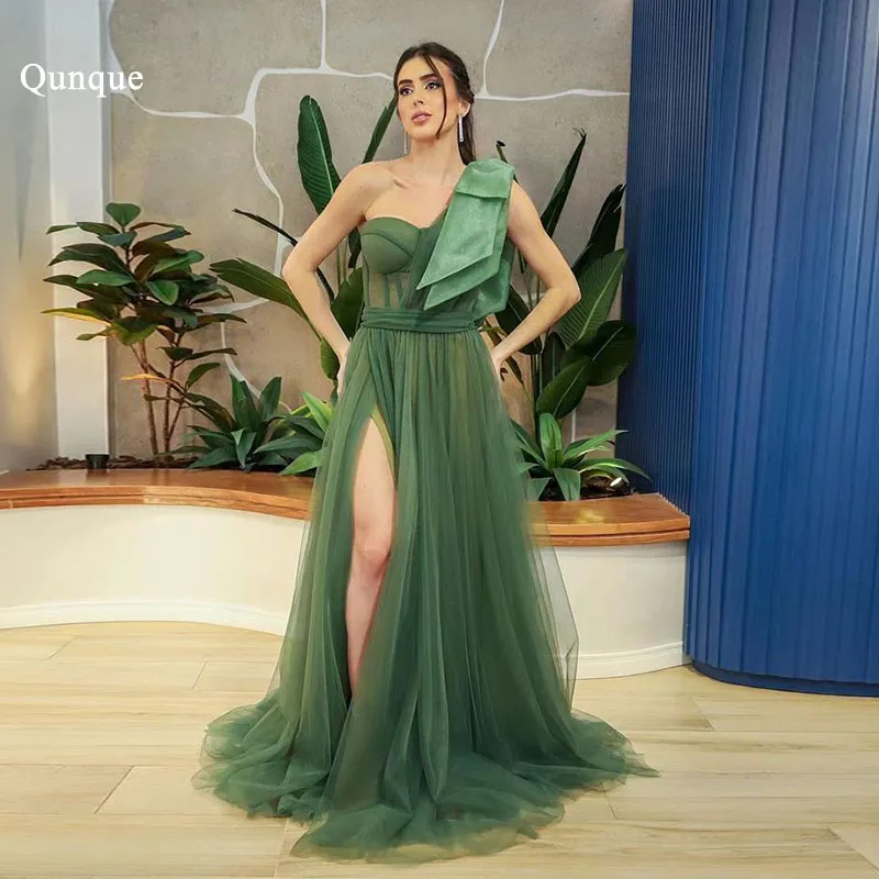 

Qunque One Shoulder With Bow Hochzeitspartykleid A-line Tulle Prom Dress Sexy Leg Slit Vestido De Gala Customized فساتين السهرة