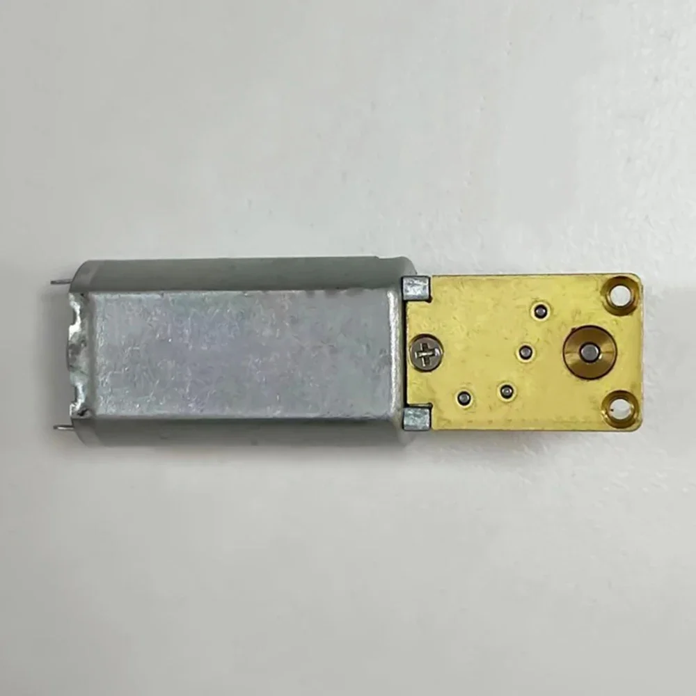 1PC Micro 050 Worm Gear Motor DC3V-12V 6V 9V Slow Speed High Torque All Metal Gearbox Motor Right Angle Short/ Dual/ Long Shaft