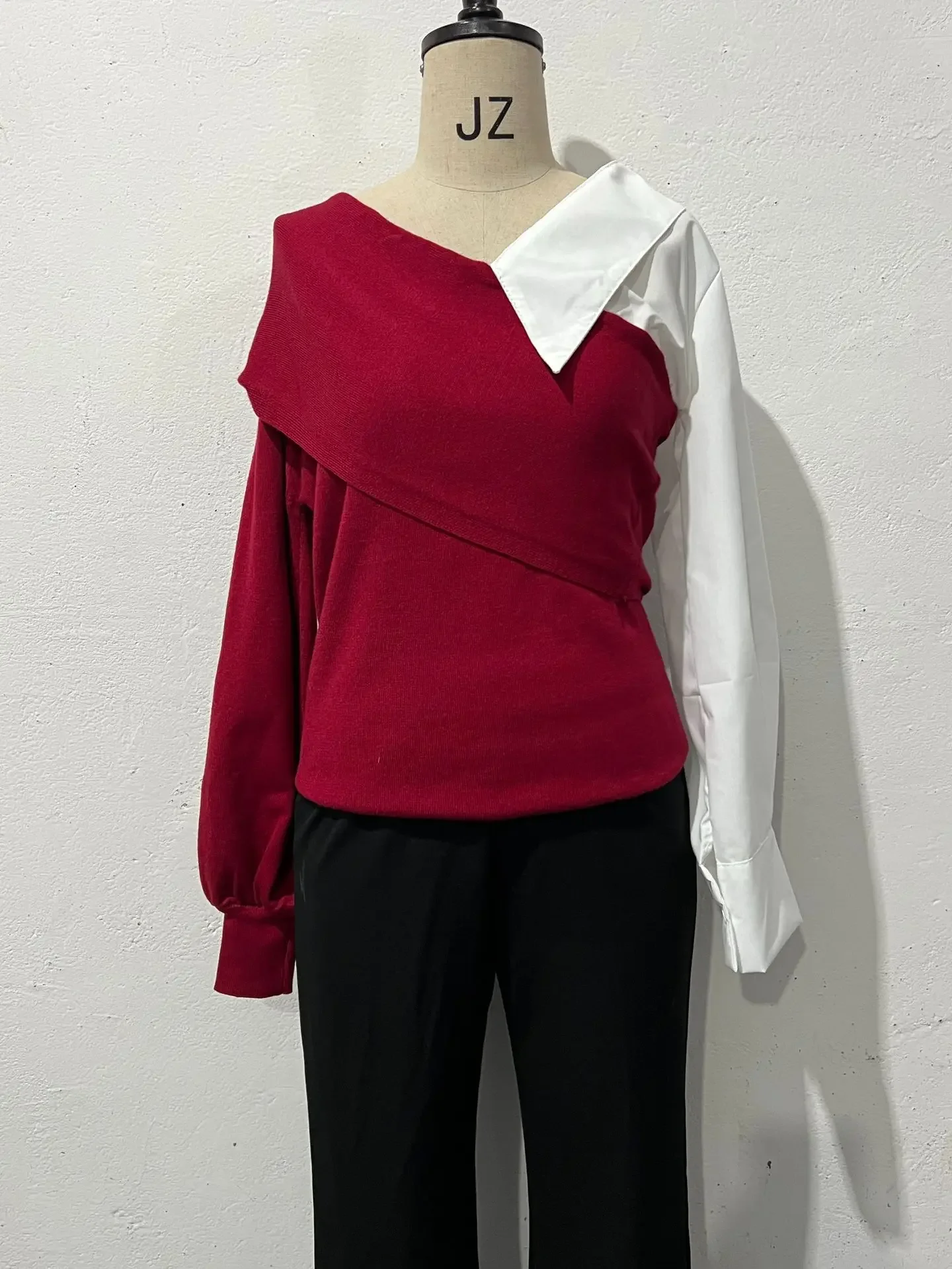 Long SleevedTops Woman New Temperament Color Blocking Design Elegant One Off Shoulder  Knitted Shirt Streetwear 2024 Autumn