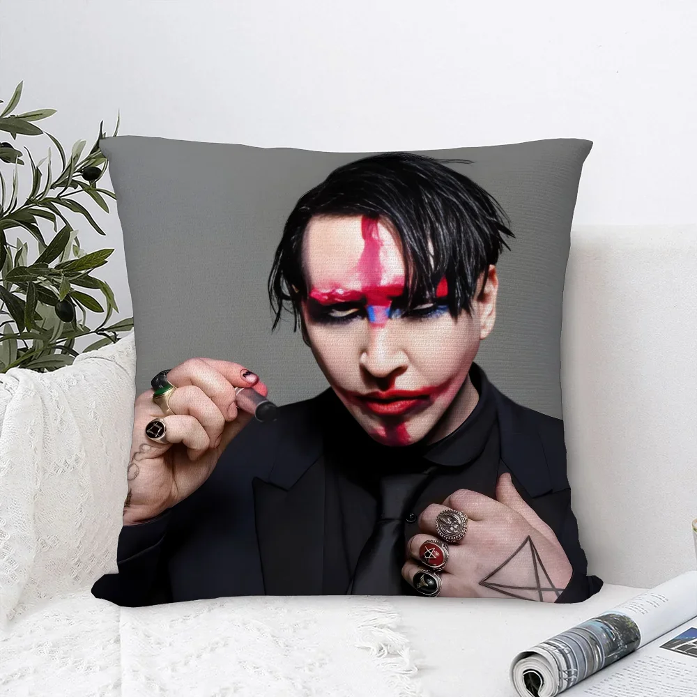 Chanteur m-marilyn Manson taie d'oreiller canapé décoratif maison Double face impression peluche carré jeter taies d'oreiller coussin décor couverture