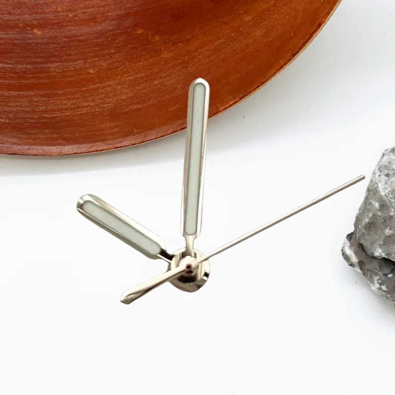 Accesorios de reloj puntero luminoso adecuado para PP NH35/NH36/NH38/NH70/NH72/4R/7S/3813/3804 manecillas de reloj de movimiento