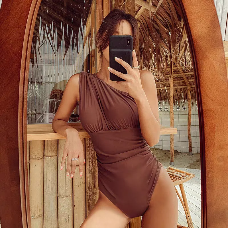 

een One-Piece Swimsuit Women's Bal Beach Thermal Vaion Girl Slimming Belly Covering Casual Swimwear Nylon Fabric