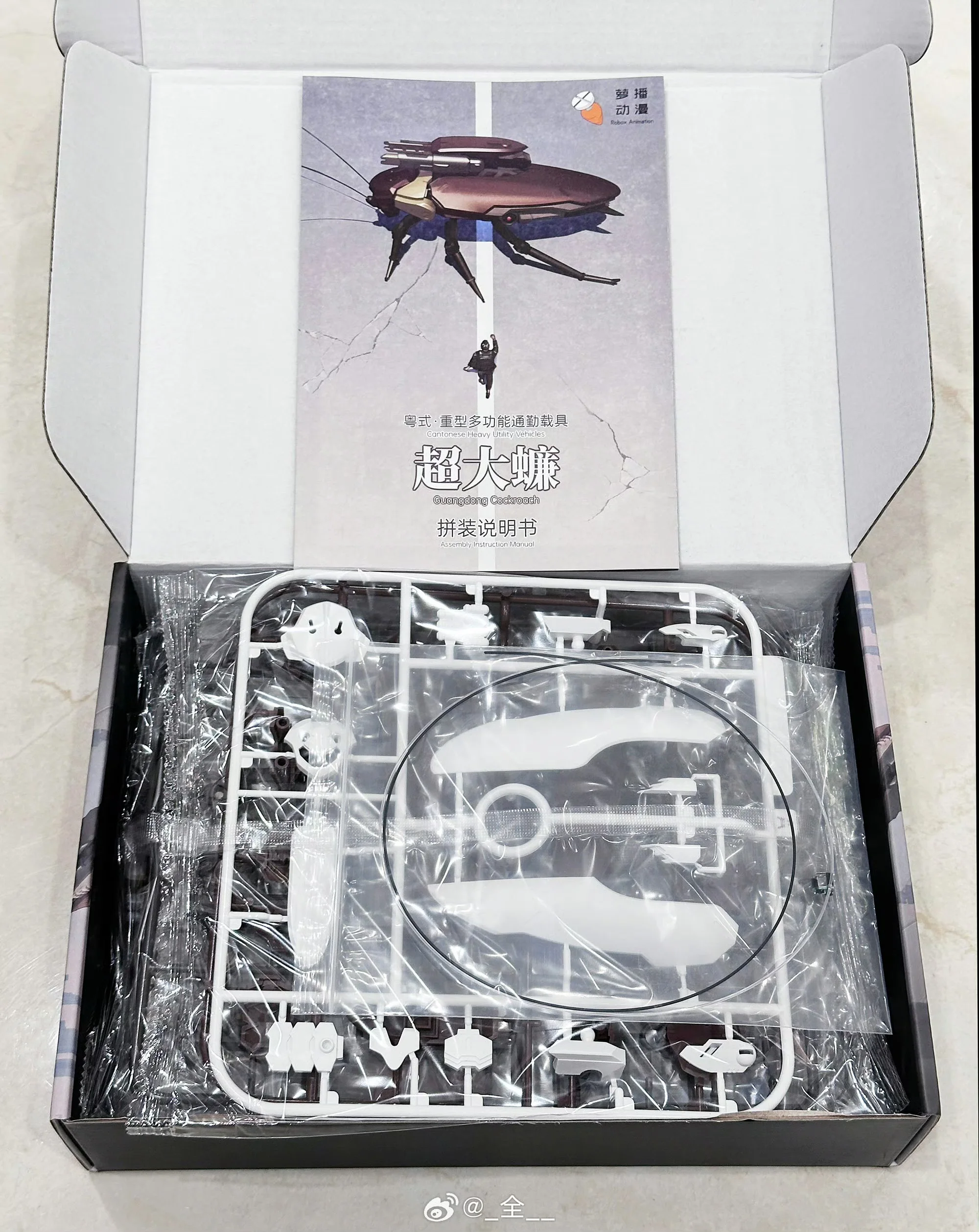 جديد ROBOX الرسوم المتحركة قوانغدونغ الصرصور الكانتوني الثقيلة فائدة المركبات الجمعية أطقم منمذجة غرفة ديكور هدية عيد ميلاد