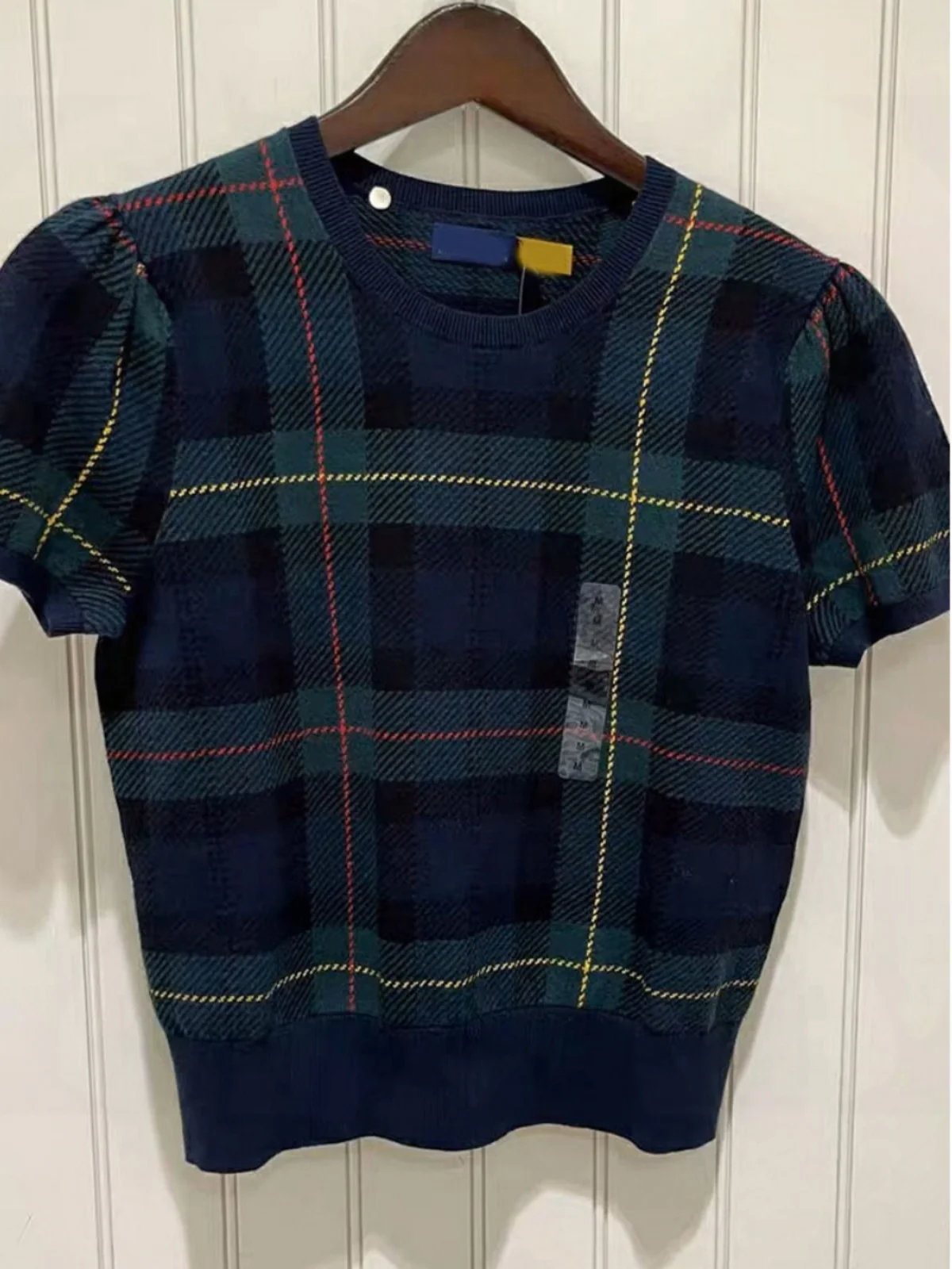 chic-thin-browed-crayon-t-shirt-european-fashion-spring-2026-versatile-small-fragrance-style-unique-grid-matching