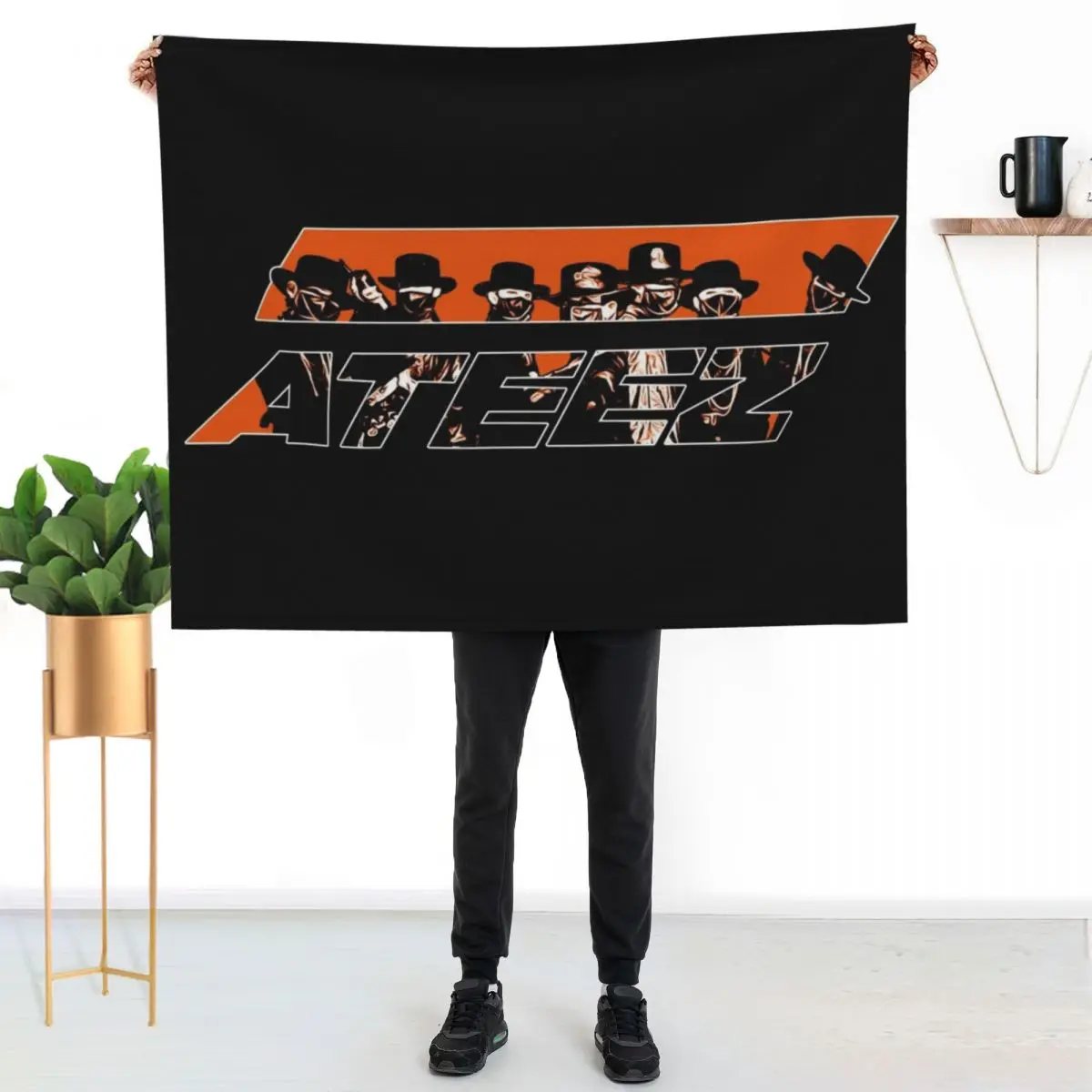 ATEEZ - OrangeLogo Throw Blanket Cozy Throw Blanket for Bed Sofa Chair
