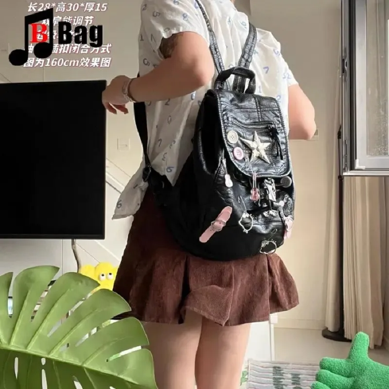 

Сумка-рюкзак Y2K в готическом стиле для женщин и девушек, панк-стиль, Харадзюку, с цветными металлическими элементами, на шнурке, ретро, из мягкой кожи, мотоциклетный стиль, крутая сумка-тоут