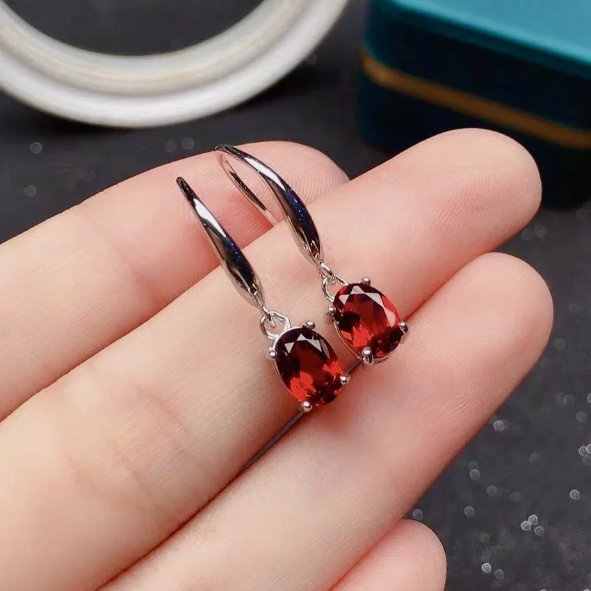 

Модные серебряные серьги-капли с гранатом для повседневного ношения, 5 мм * 7 мм, серебряные серьги с натуральным гранатом, простые серьги из серебра 925 пробы с гранатом