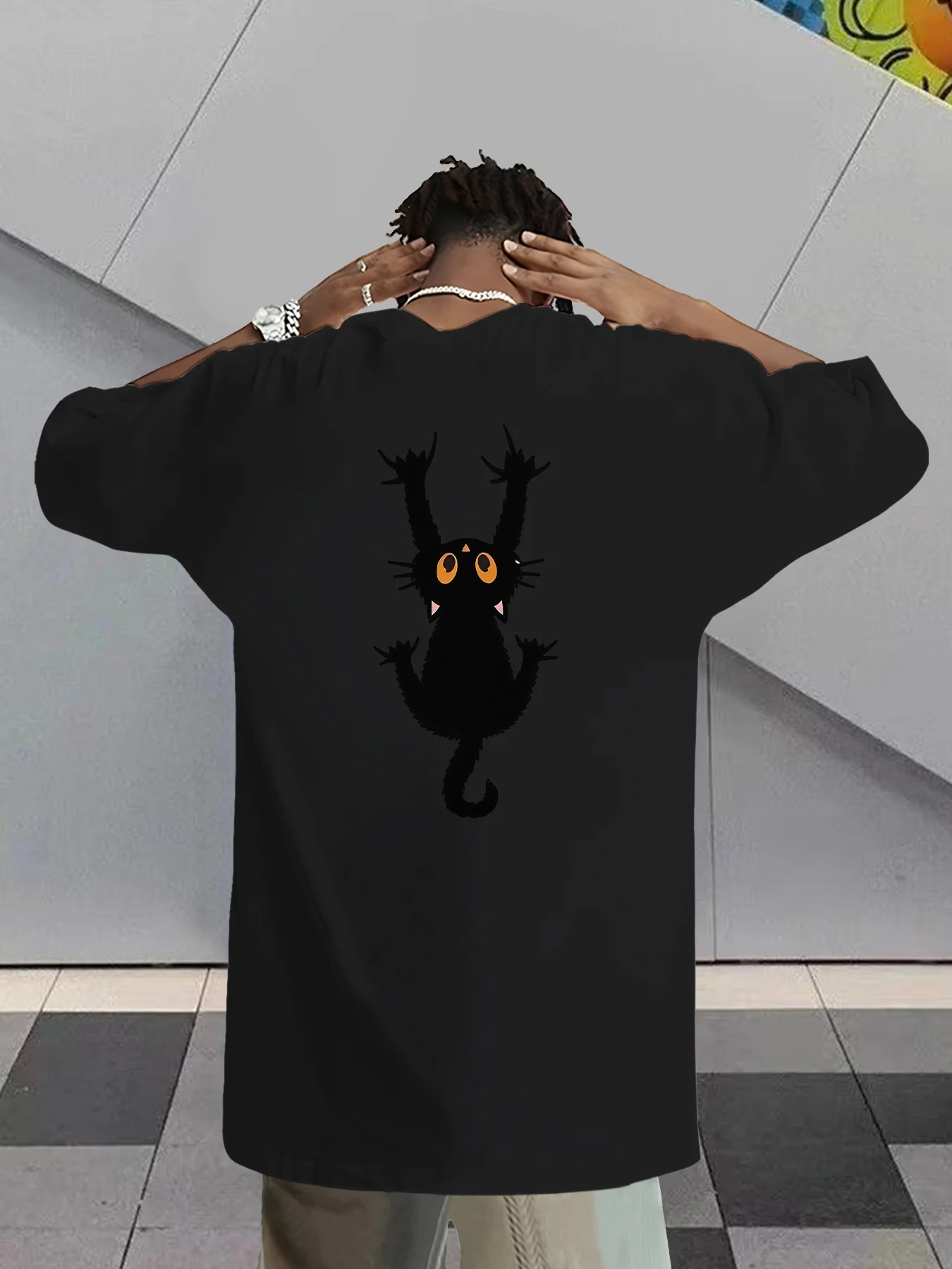 Cute Hanging Black Cat Back Print T-shirt Men Women Cartoon Animal Graphic Short Sleeve Loose Casual Streetwear Tops